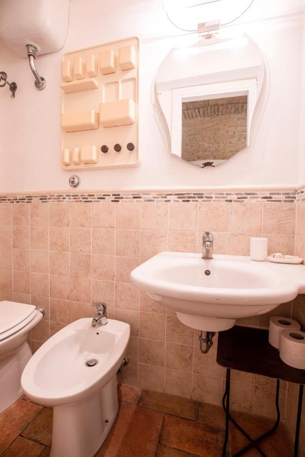 Restart Accommodations Balestra Рим Экстерьер фото