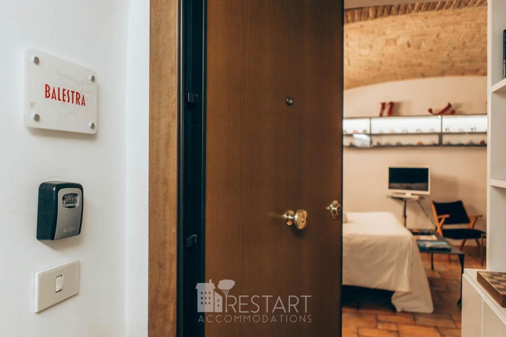 Restart Accommodations Balestra Рим Экстерьер фото